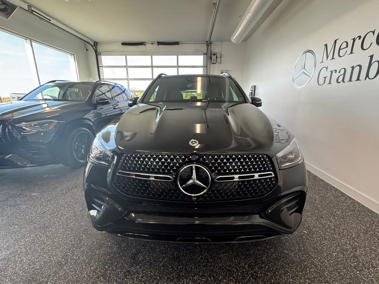 Mercedes-Benz GLE снимка Mercedes-Benz GLE