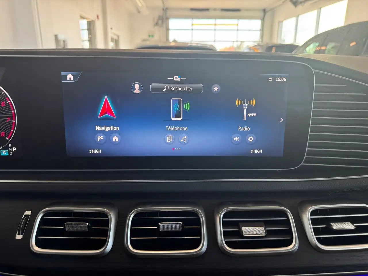 Mercedes-Benz GLE снимка Mercedes-Benz GLE