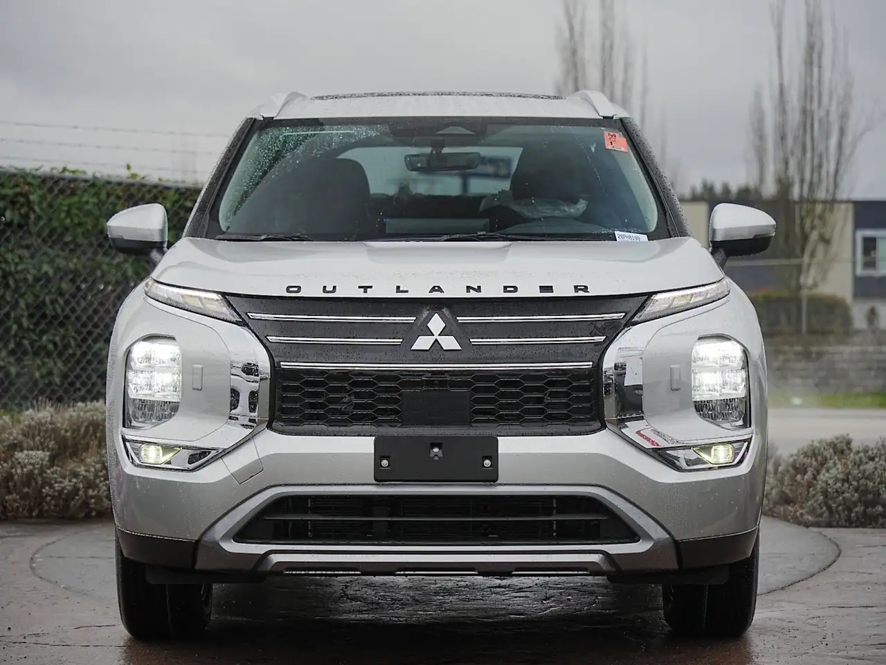 Mitsubishi Outlander снимка Mitsubishi Outlander