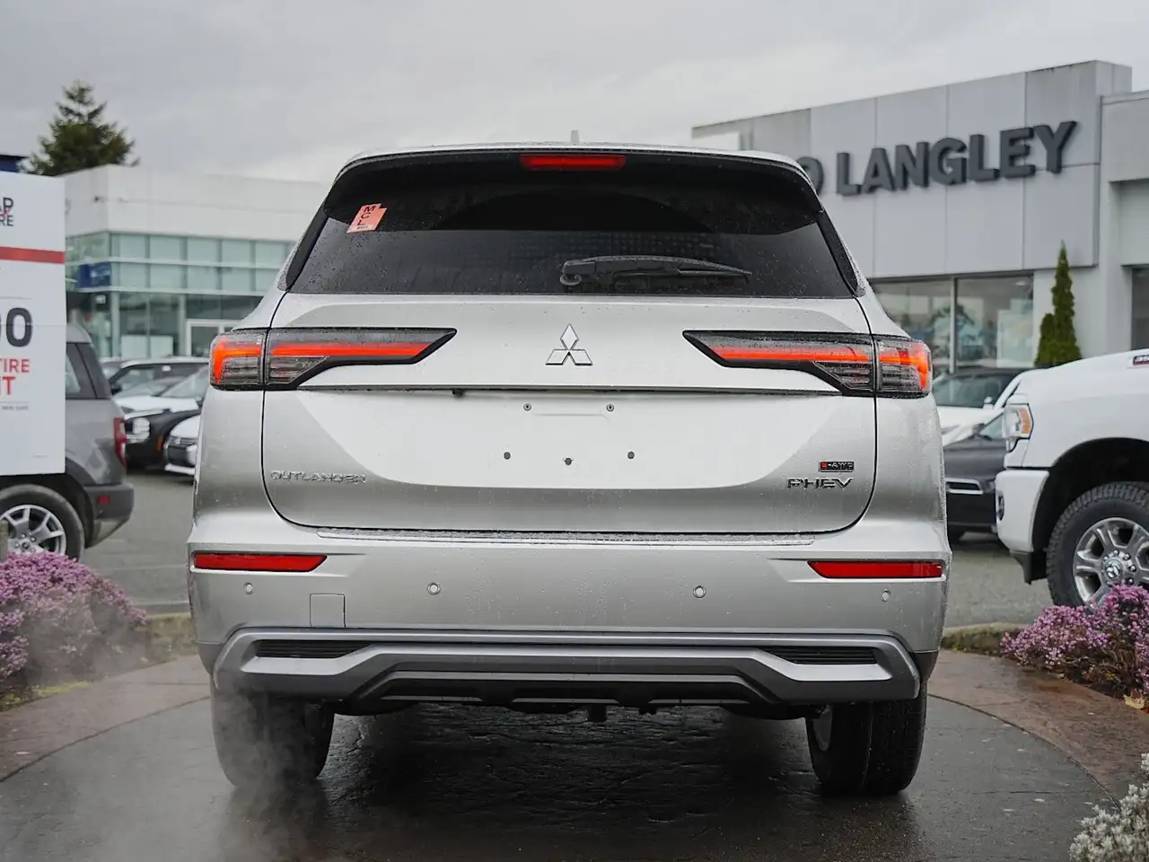Mitsubishi Outlander снимка Mitsubishi Outlander
