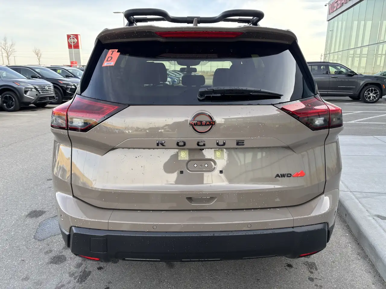 Nissan Rogue снимка Nissan Rogue
