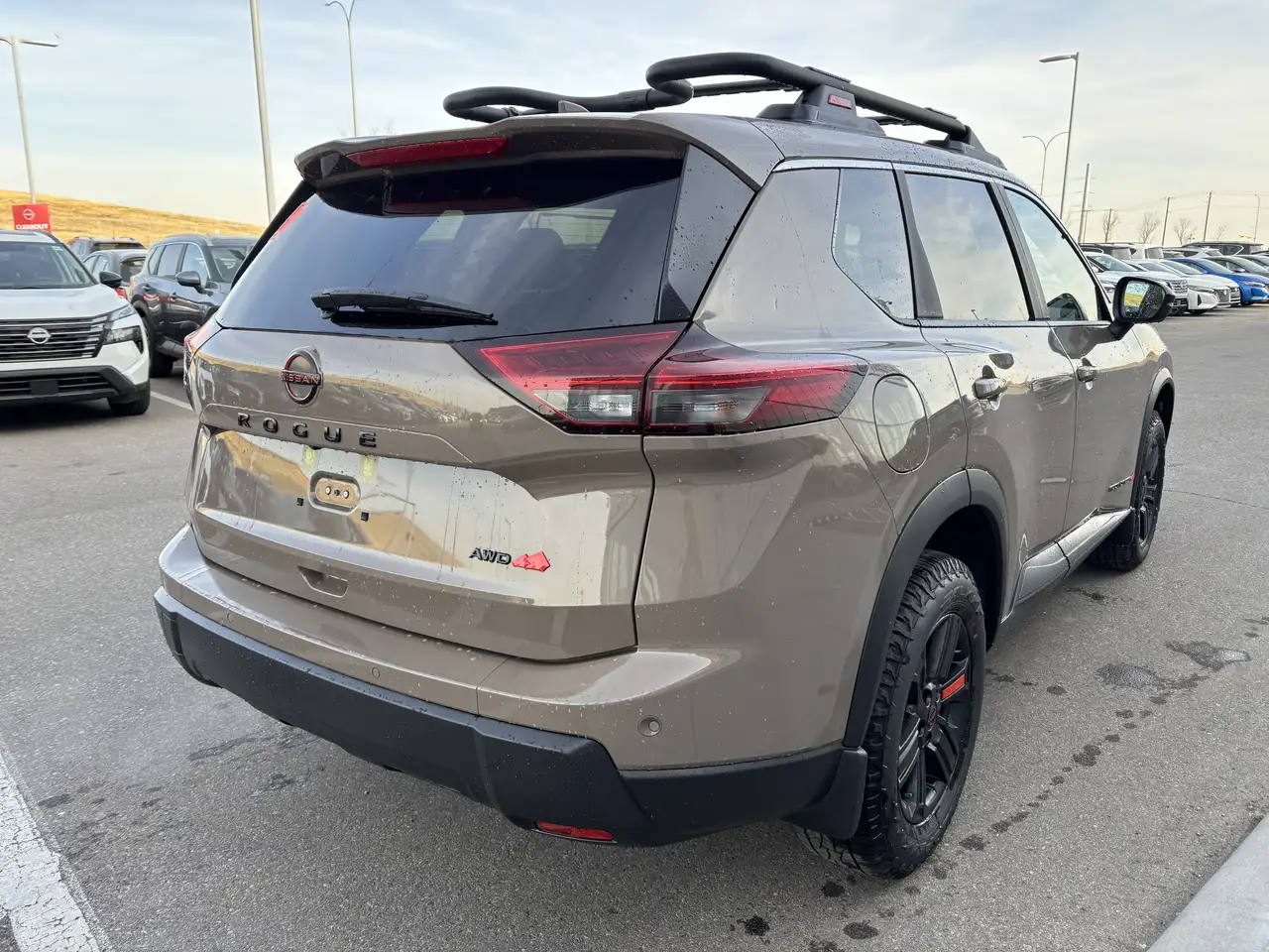 Nissan Rogue снимка Nissan Rogue