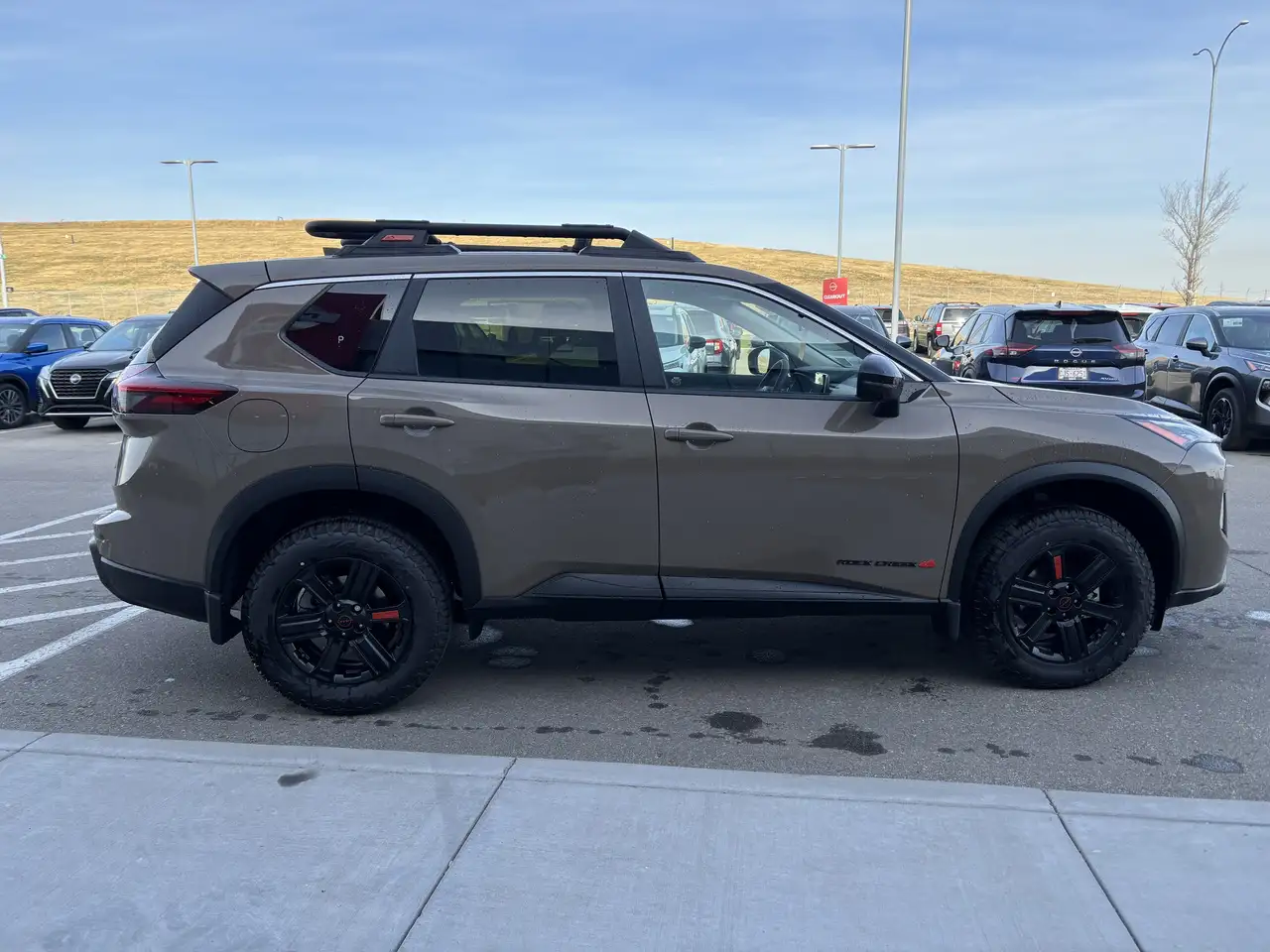 Nissan Rogue снимка Nissan Rogue