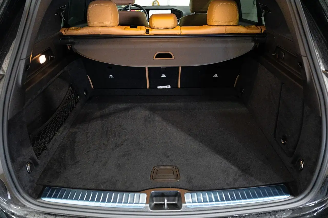 Mercedes-Benz GLE снимка Mercedes-Benz GLE