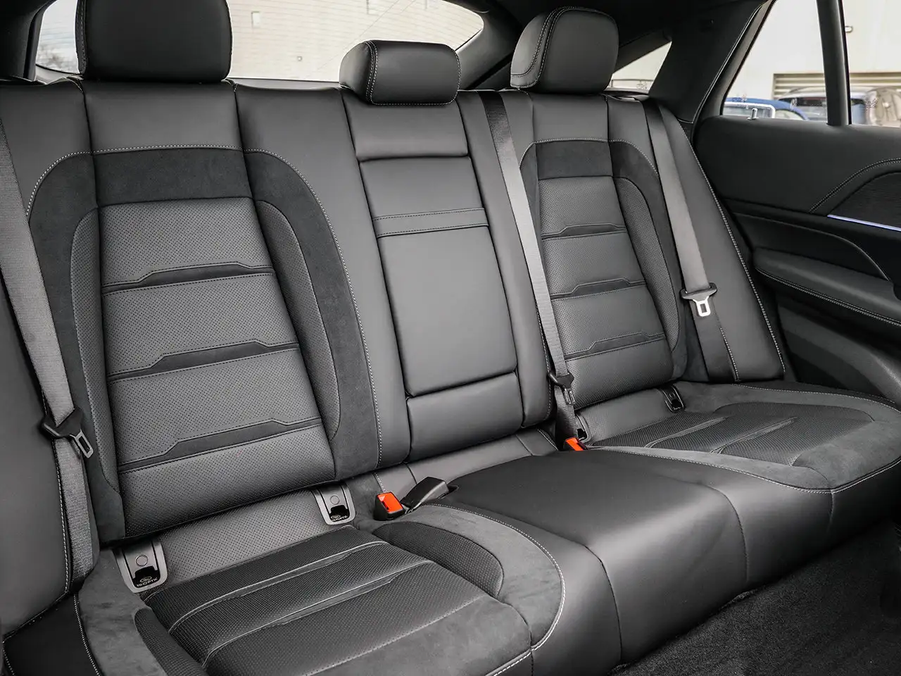 Mercedes-Benz GLE снимка Mercedes-Benz GLE