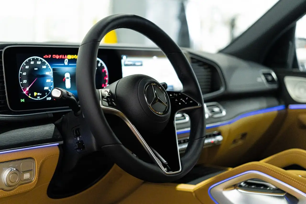 Mercedes-Benz GLE снимка Mercedes-Benz GLE