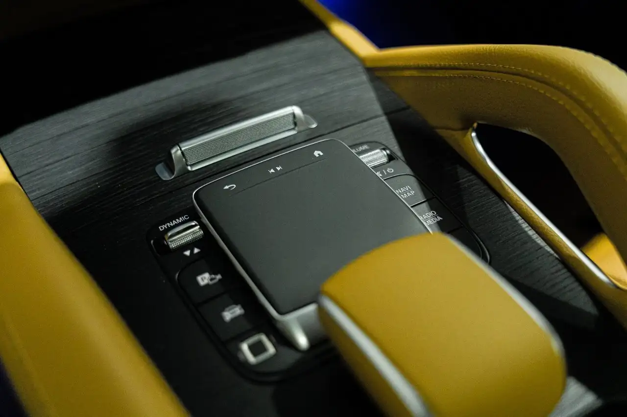 Mercedes-Benz GLE снимка Mercedes-Benz GLE