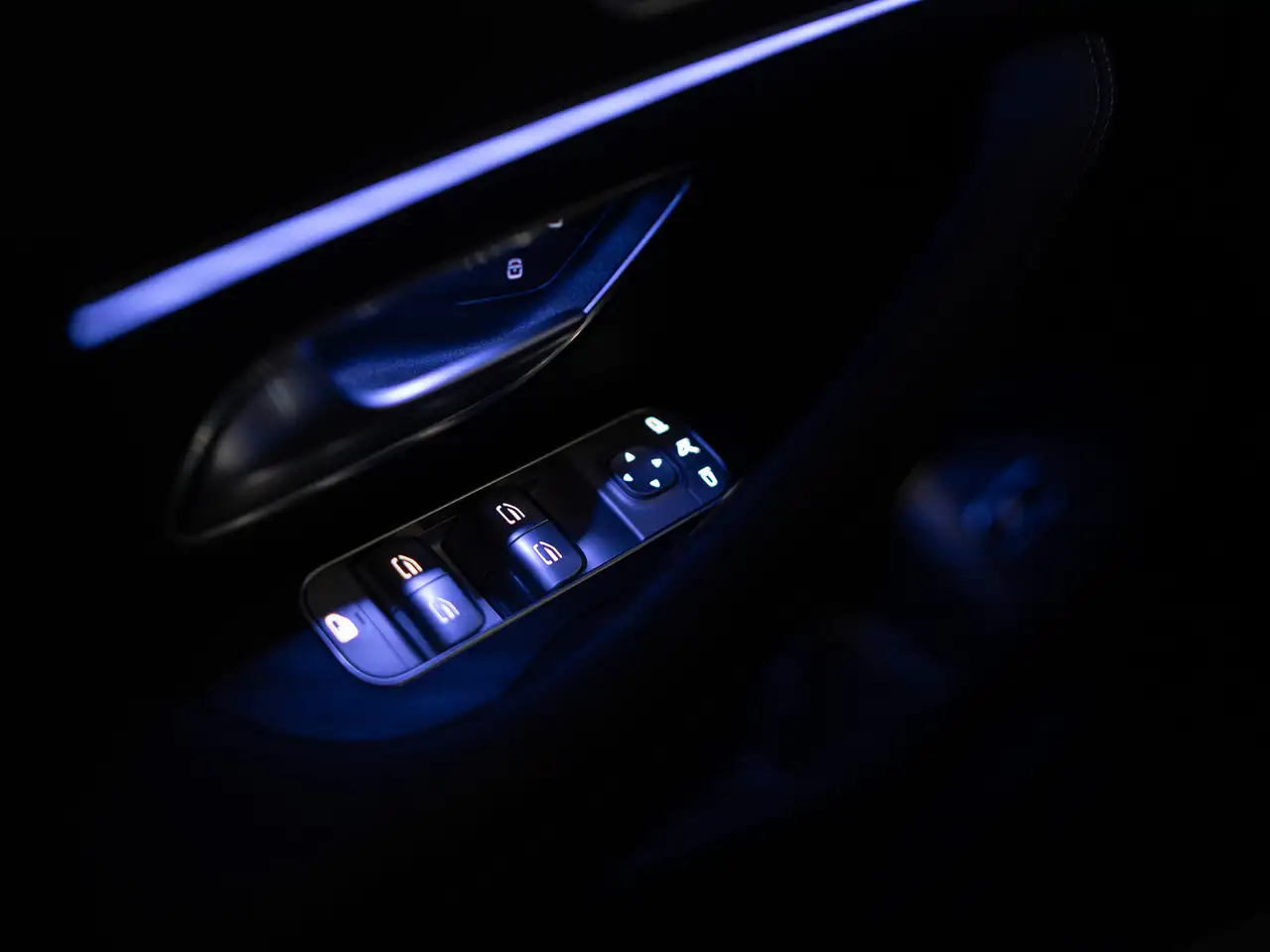 Mercedes-Benz GLS снимка Mercedes-Benz GLS