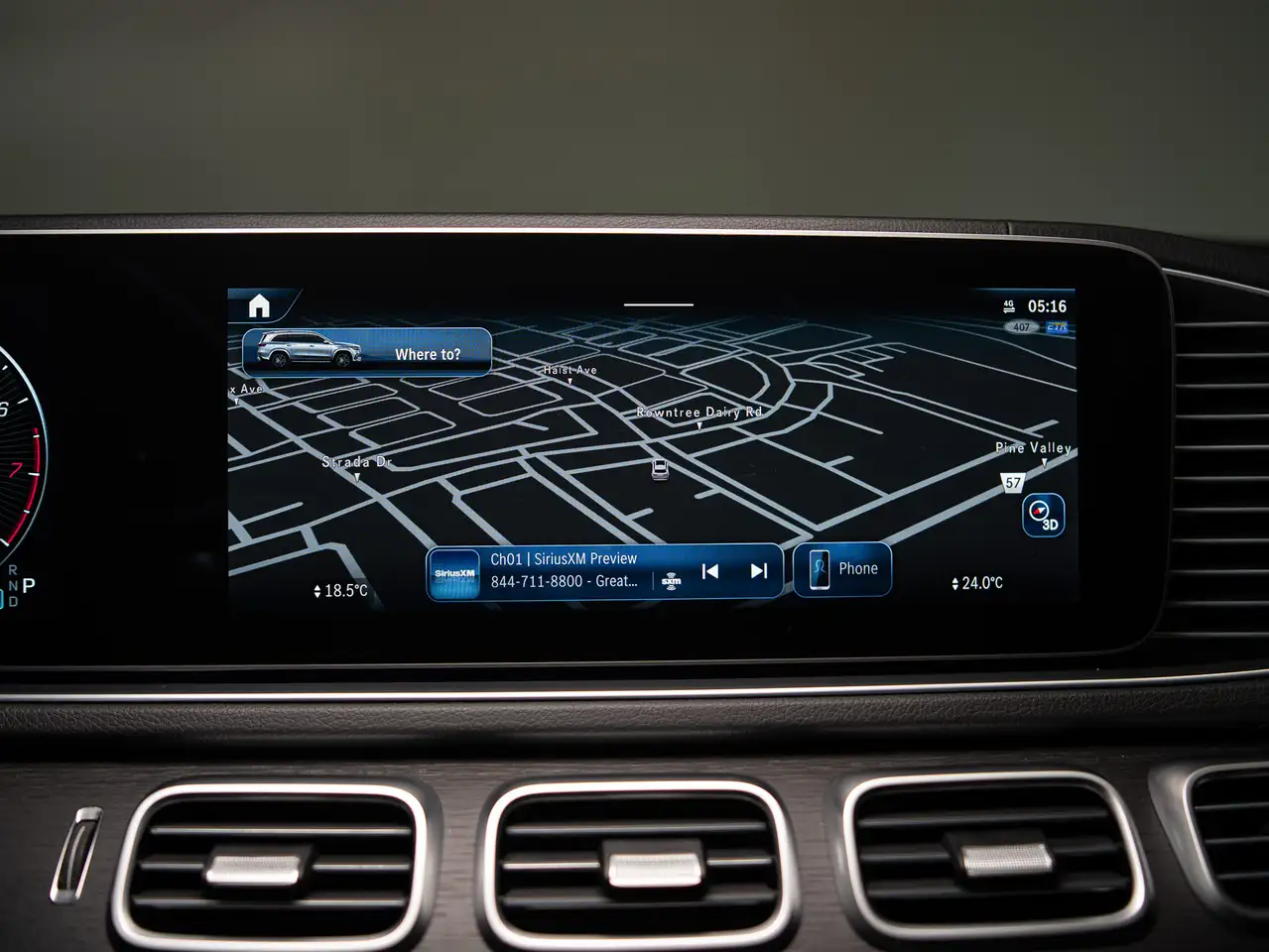 Mercedes-Benz GLS снимка Mercedes-Benz GLS