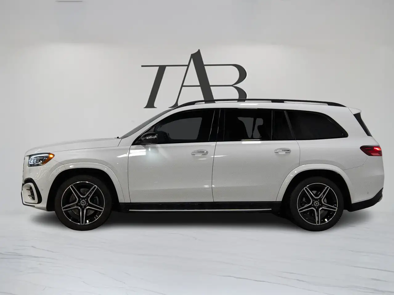Mercedes-Benz GLS снимка Mercedes-Benz GLS