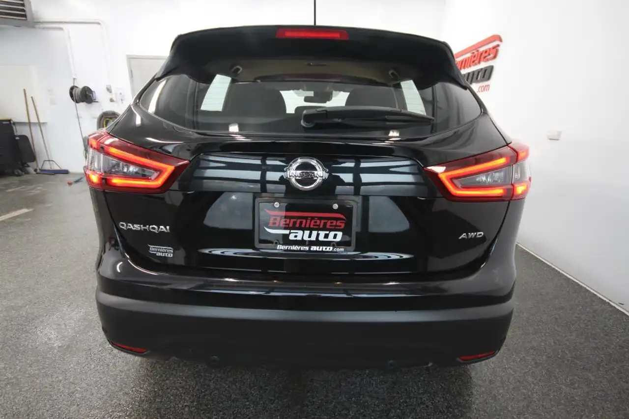 Nissan Qashqai снимка Nissan Qashqai