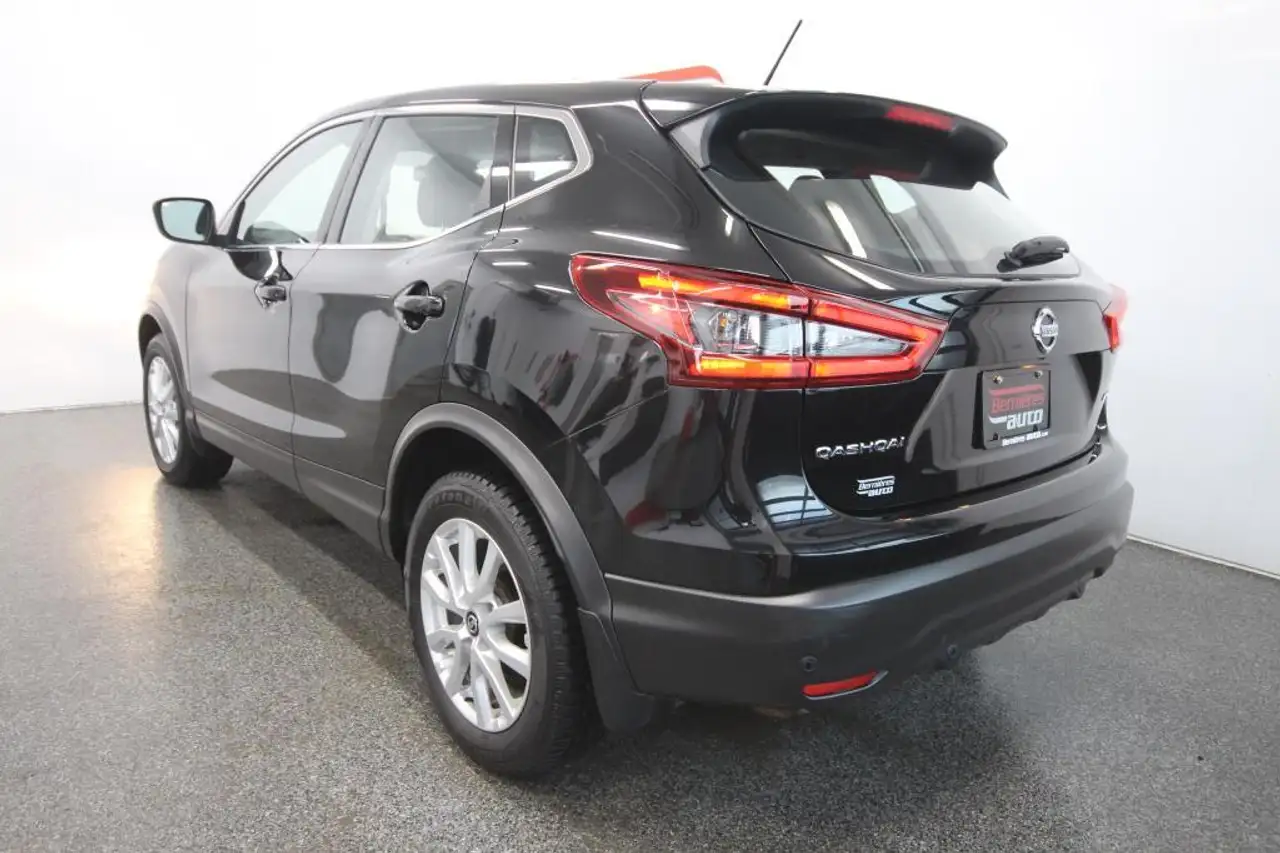 Nissan Qashqai снимка Nissan Qashqai