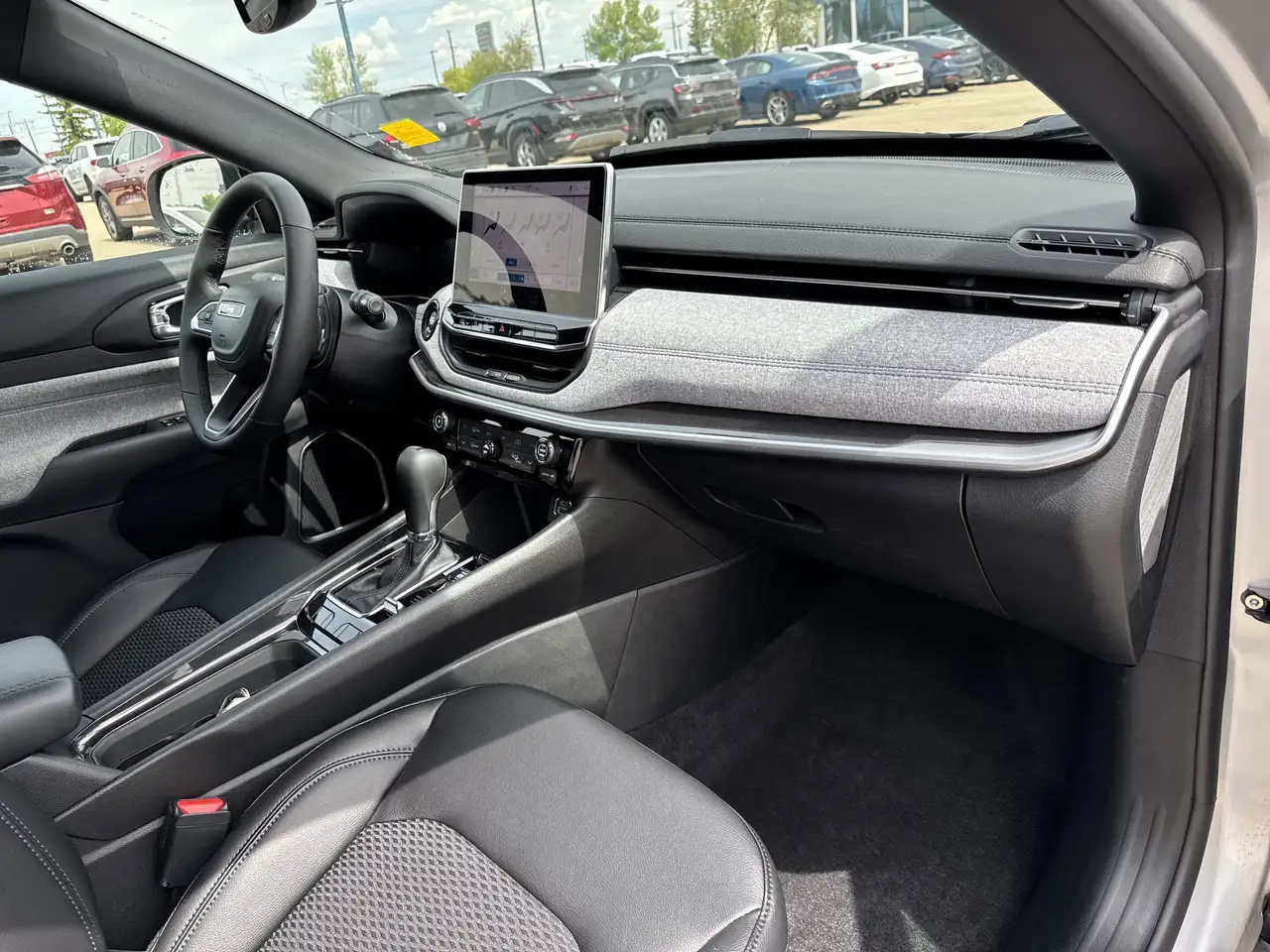 Jeep Compass photo Jeep Compass