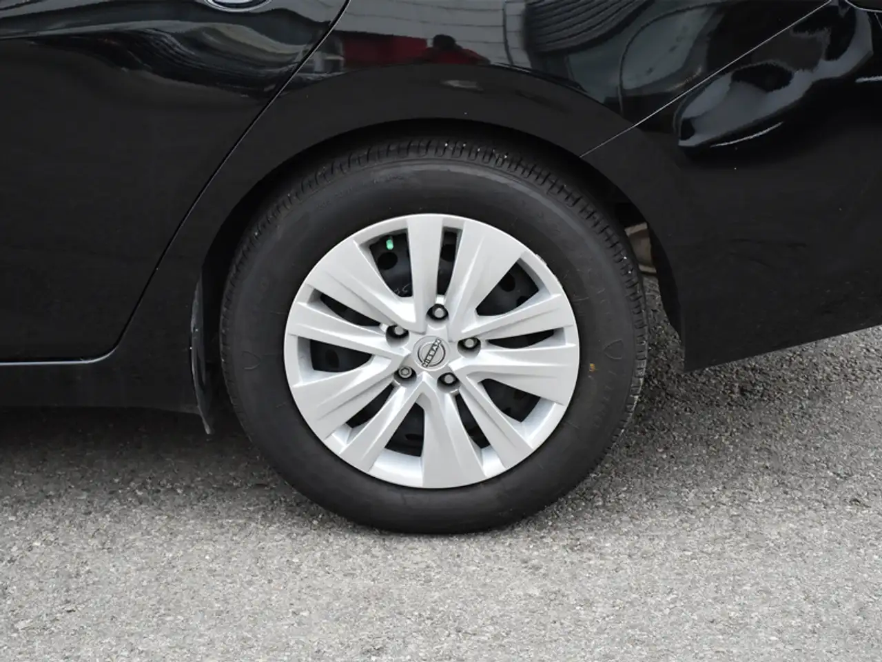 Nissan Sentra снимка Nissan Sentra