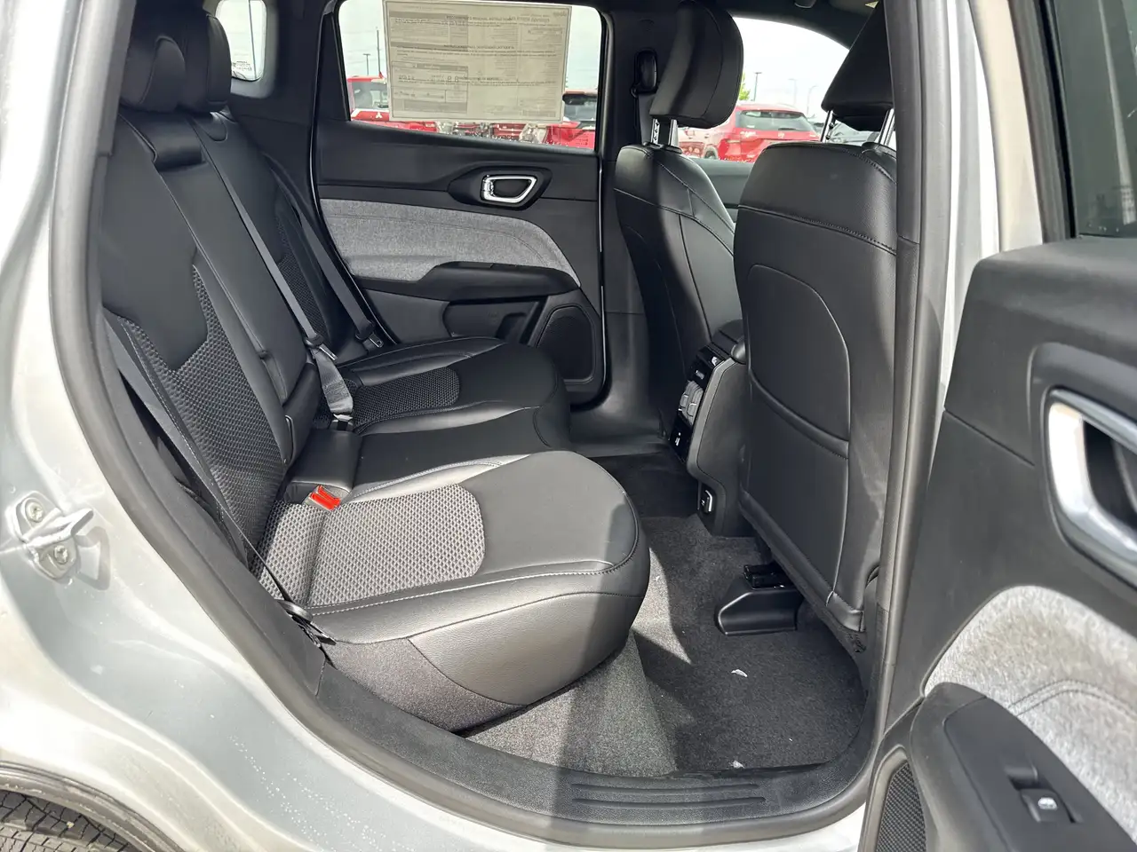 Jeep Compass photo Jeep Compass