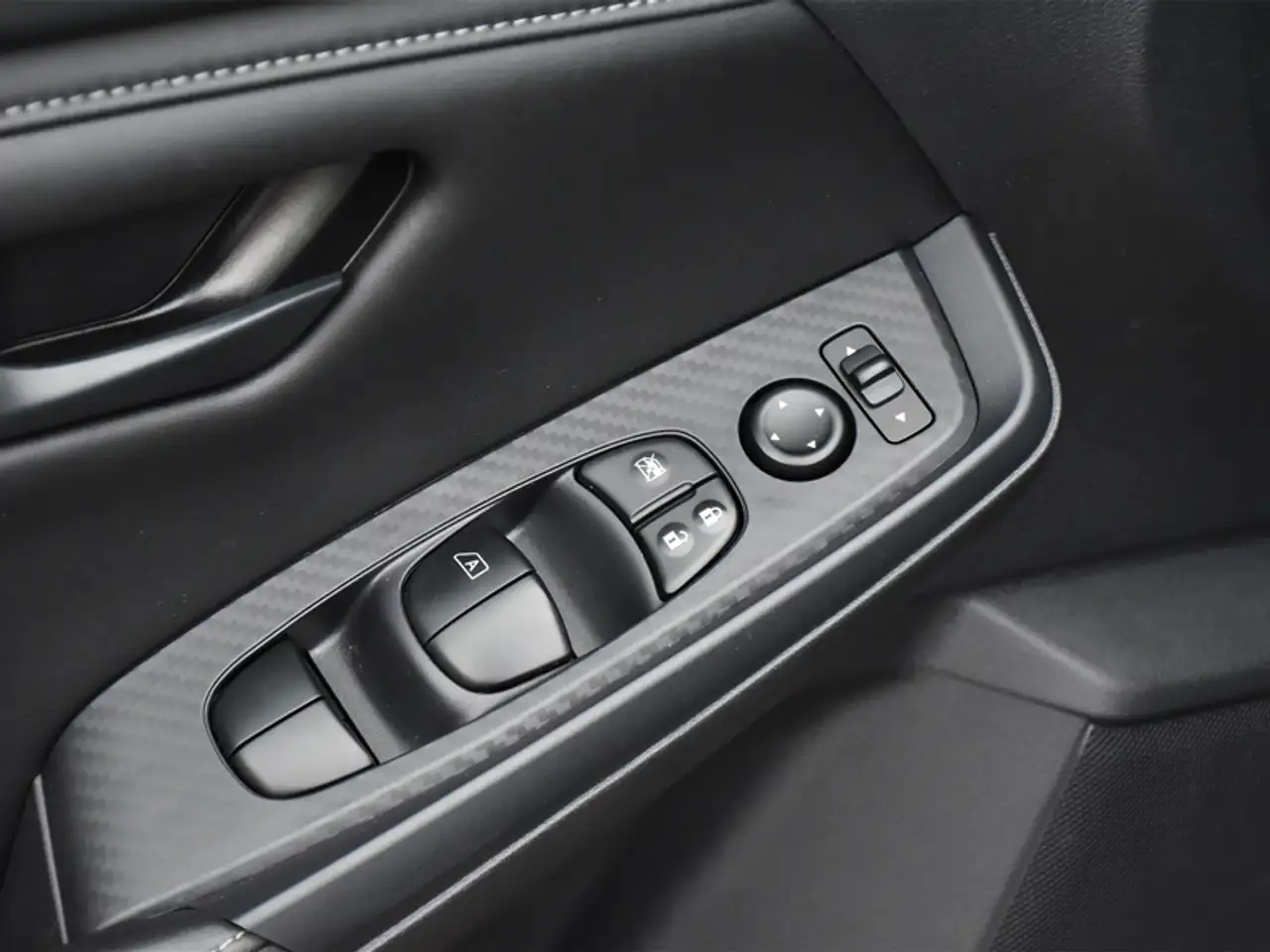 Nissan Sentra снимка Nissan Sentra