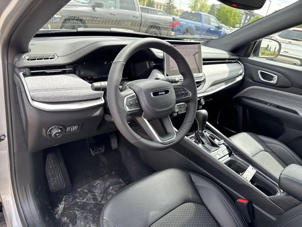 Jeep Compass photo Jeep Compass