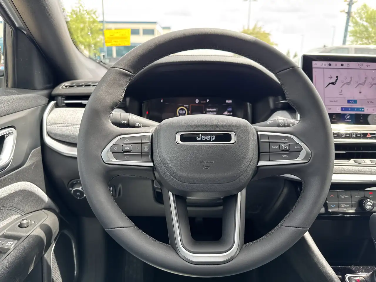 Jeep Compass photo Jeep Compass