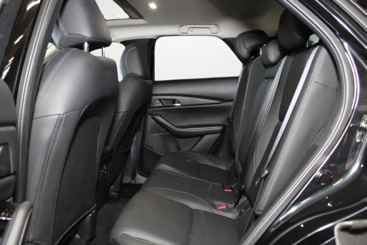 Mazda CX-30 photo Mazda CX-30