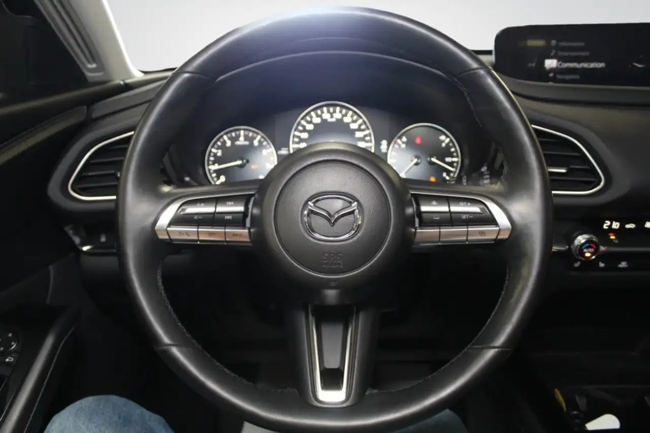 Mazda CX-30 photo Mazda CX-30