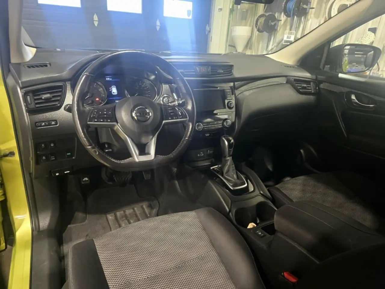 Nissan Qashqai снимка Nissan Qashqai
