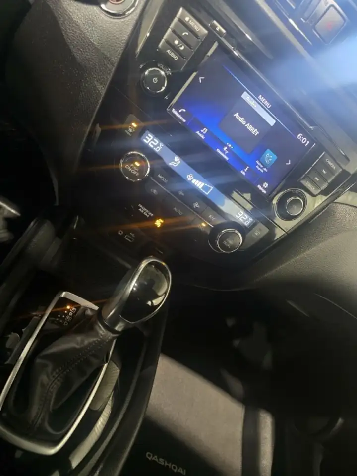 Nissan Qashqai снимка Nissan Qashqai