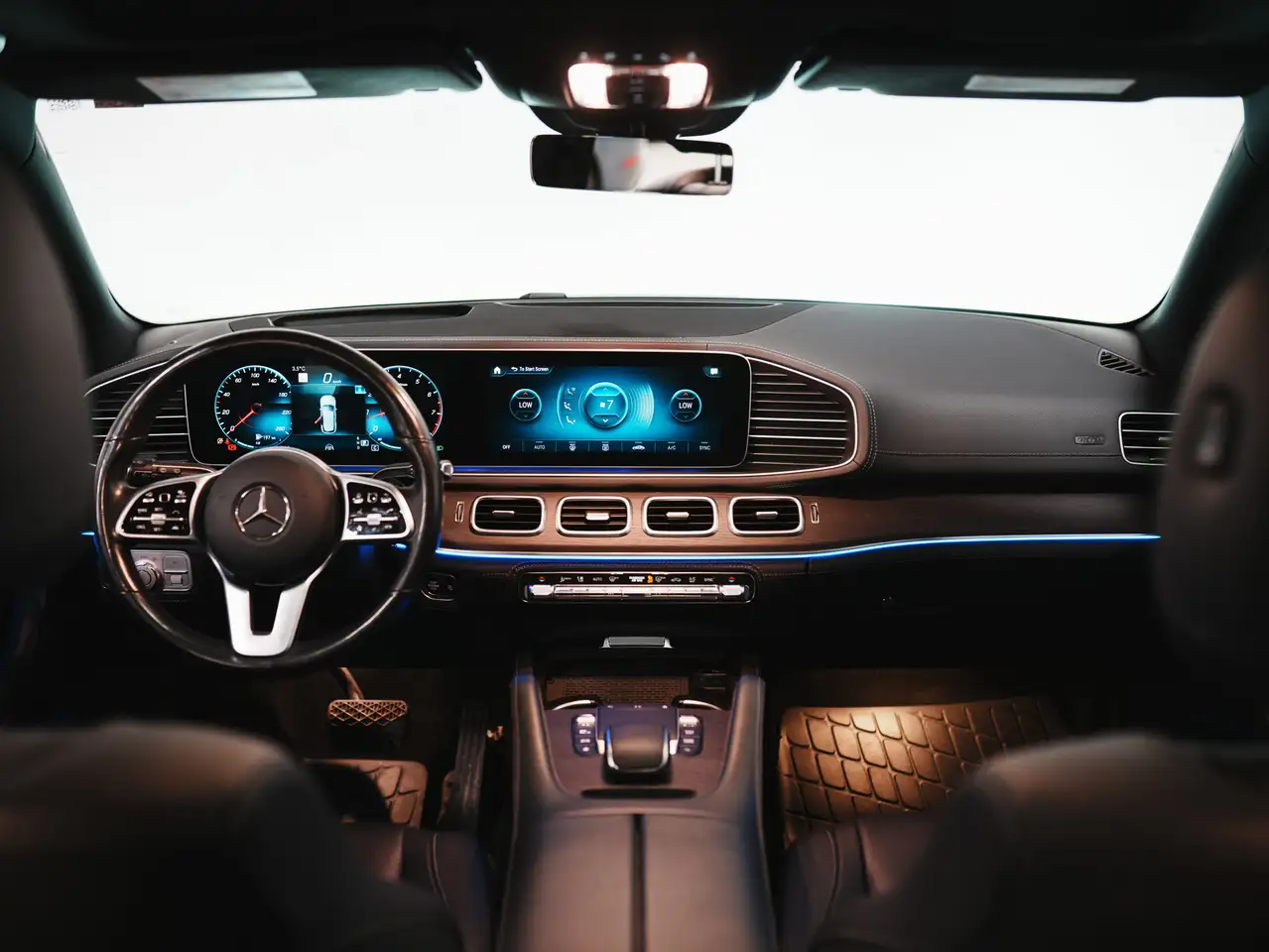 Mercedes-Benz GLE снимка Mercedes-Benz GLE