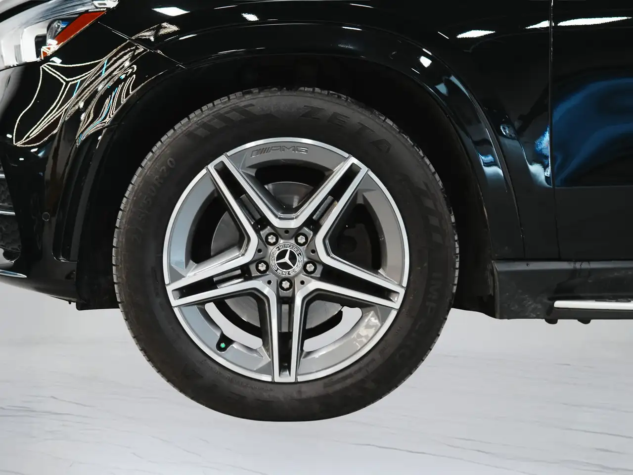 Mercedes-Benz GLE снимка Mercedes-Benz GLE