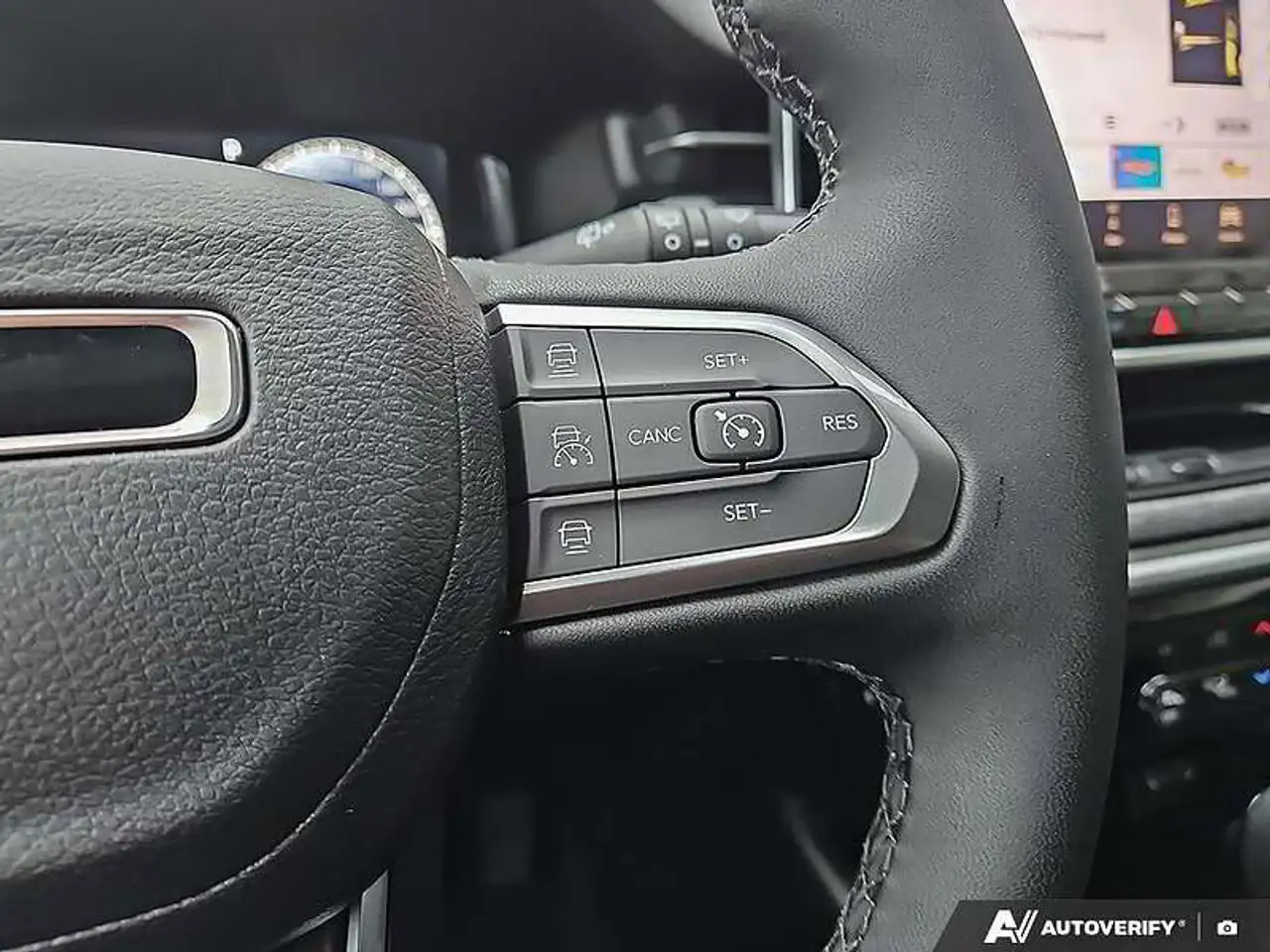 Jeep Compass photo Jeep Compass