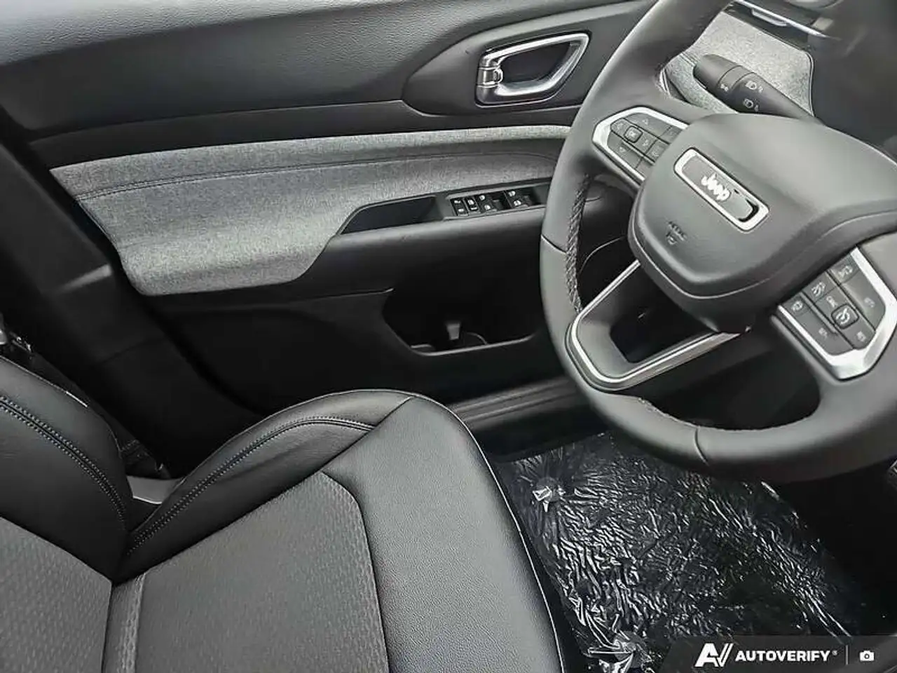 Jeep Compass photo Jeep Compass