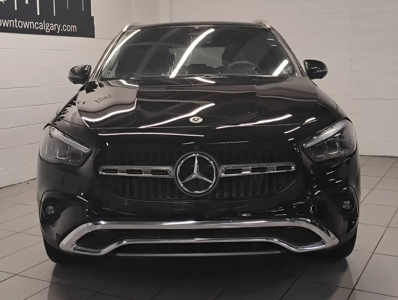 Mercedes-Benz GLA снимка Mercedes-Benz GLA