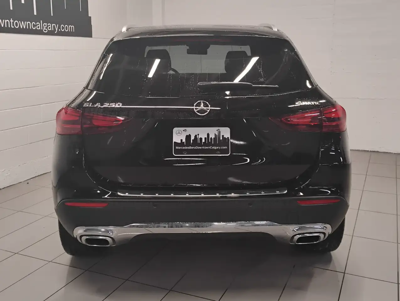 Mercedes-Benz GLA снимка Mercedes-Benz GLA