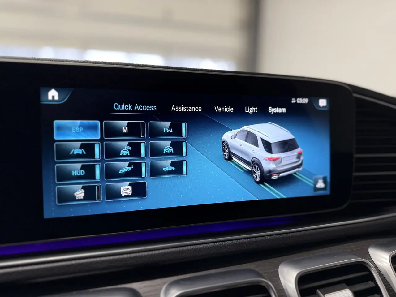 Mercedes-Benz GLE photo Mercedes-Benz GLE
