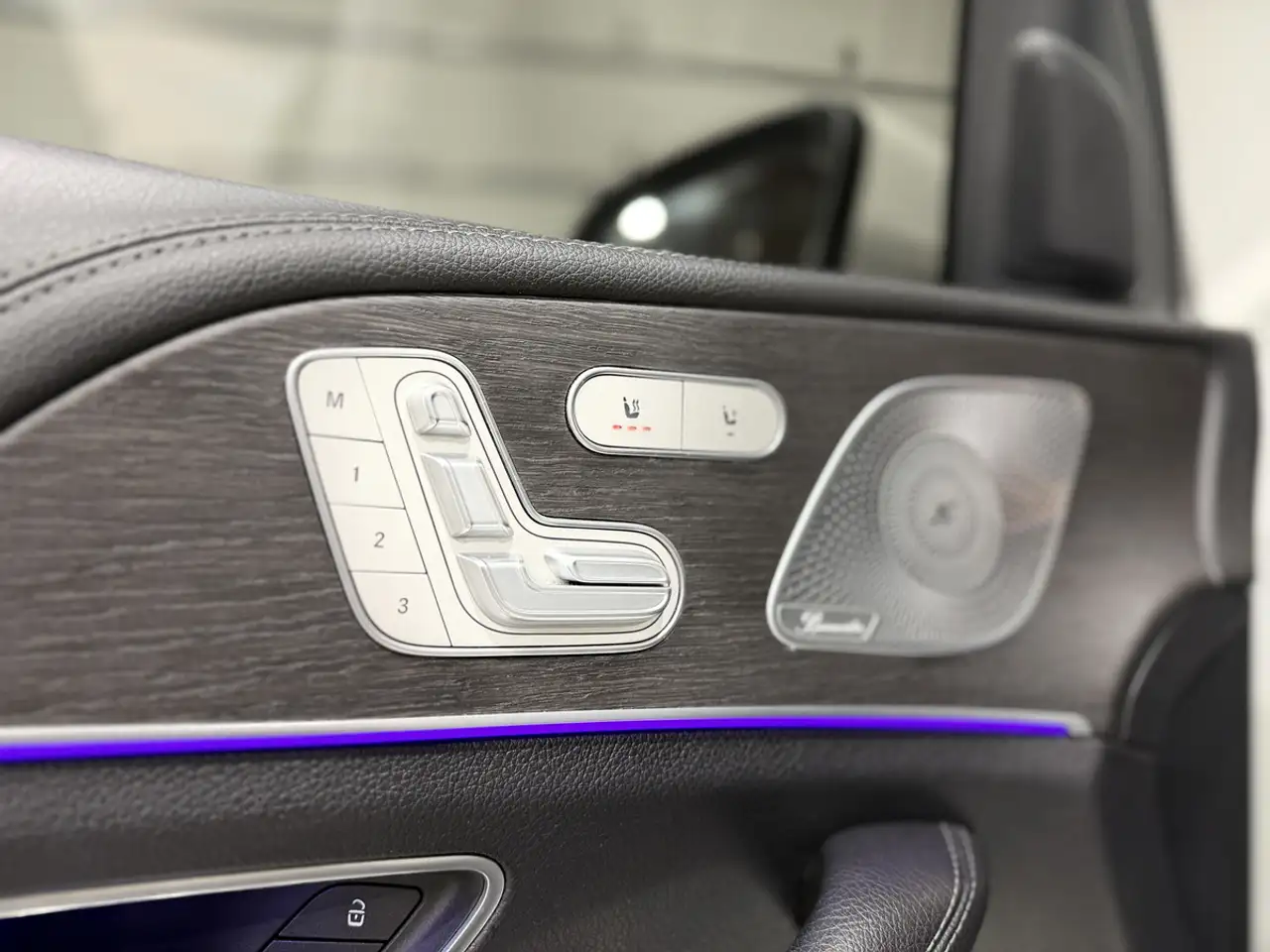 Mercedes-Benz GLE photo Mercedes-Benz GLE
