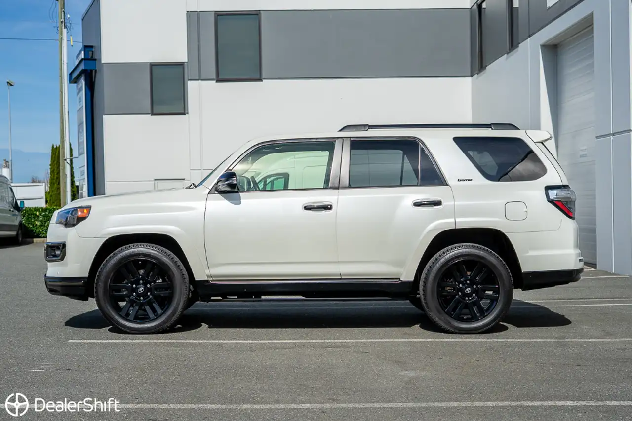 Toyota 4-Runner photo Toyota 4-Runner