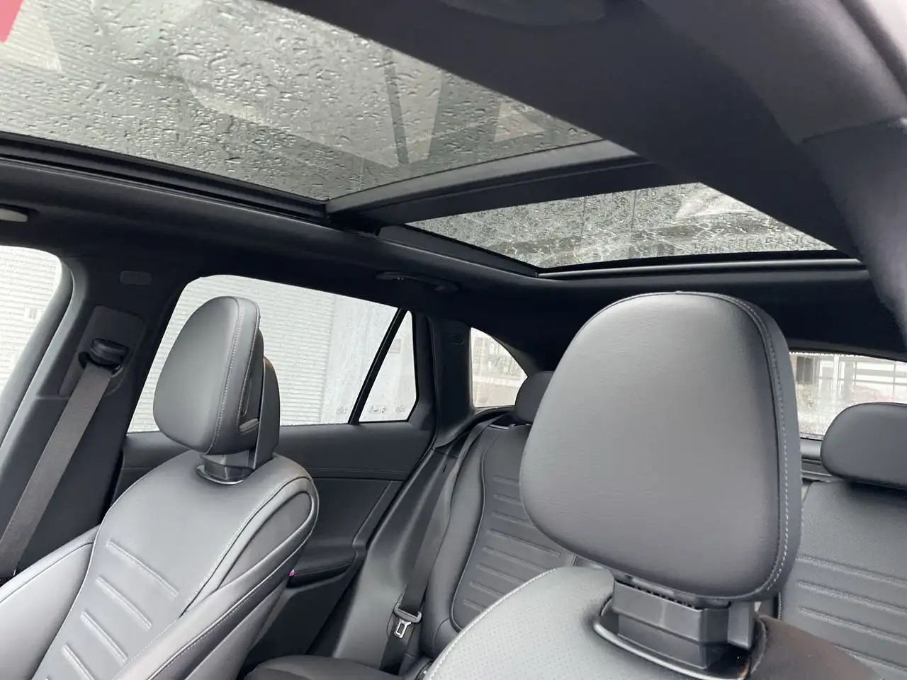 Mercedes-Benz GLC fotografie Mercedes-Benz GLC
