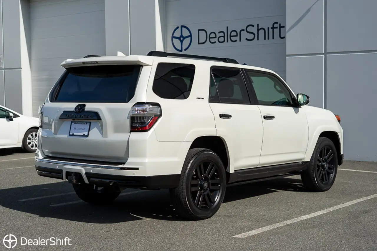 Toyota 4-Runner photo Toyota 4-Runner