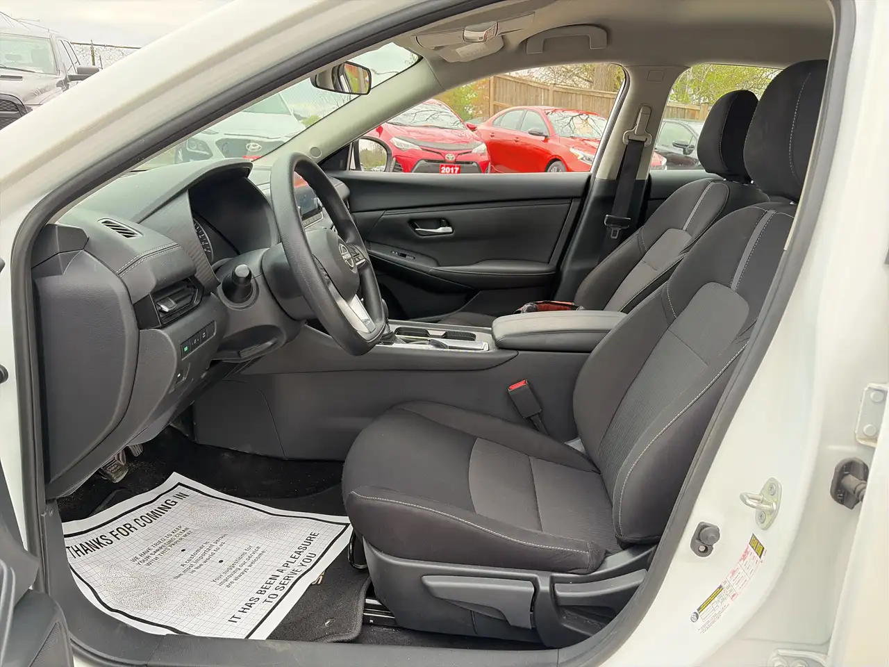 Nissan Sentra снимка Nissan Sentra