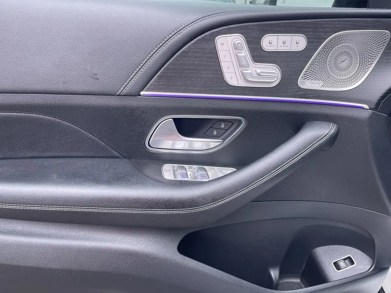 Mercedes-Benz GLE снимка Mercedes-Benz GLE