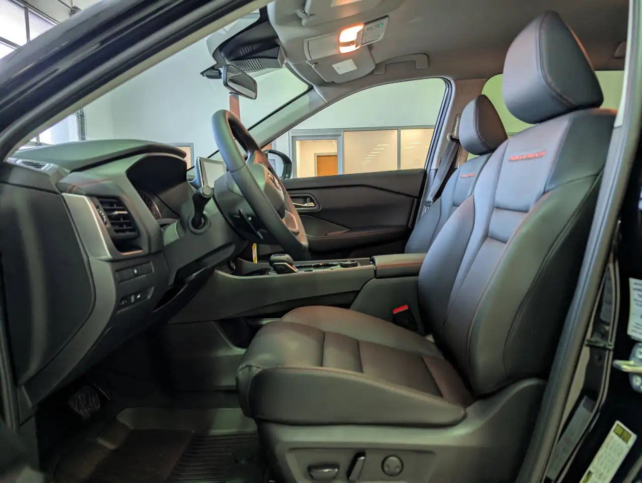 Nissan Rogue fotografie Nissan Rogue