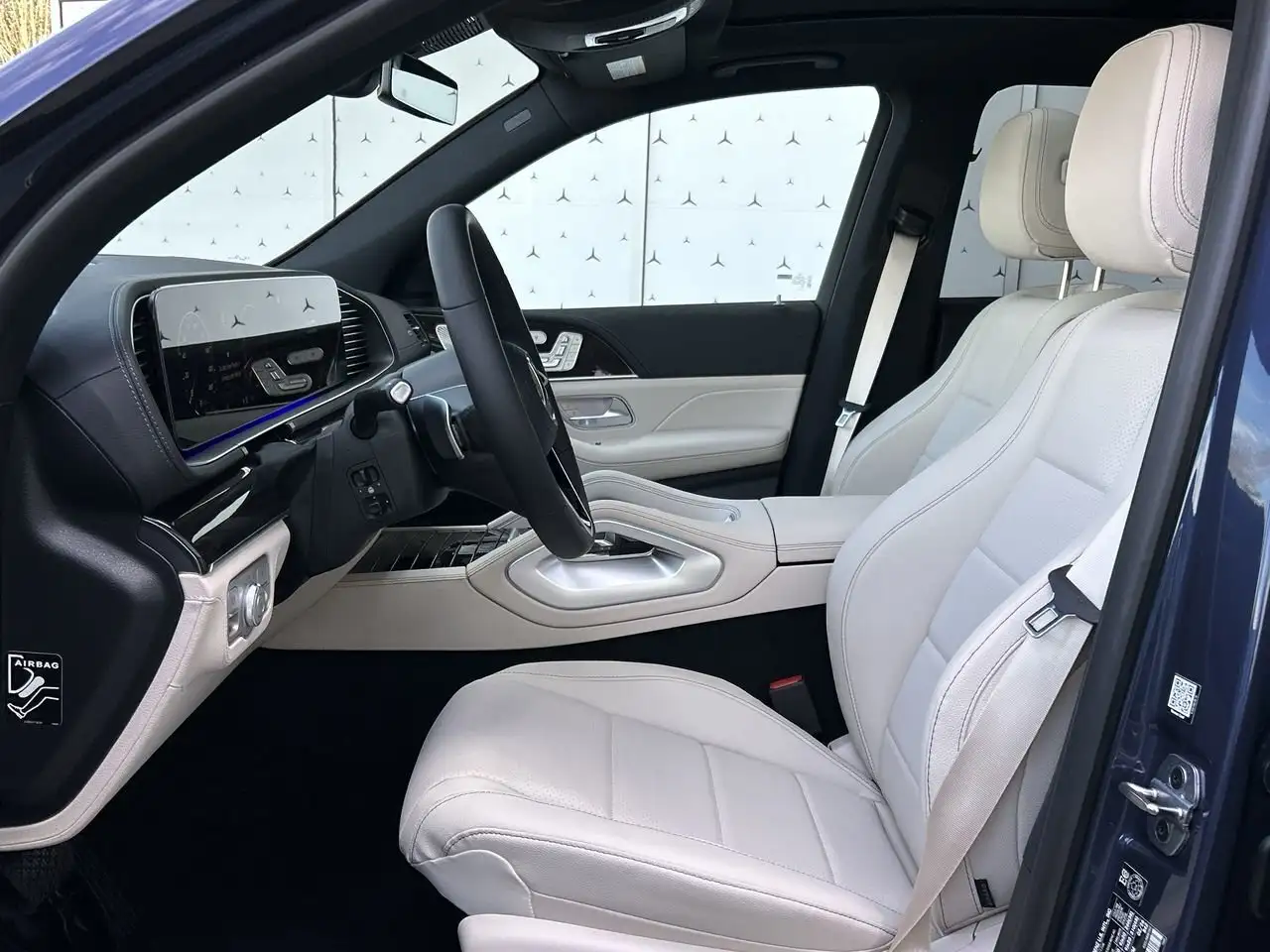 Mercedes-Benz GLE снимка Mercedes-Benz GLE