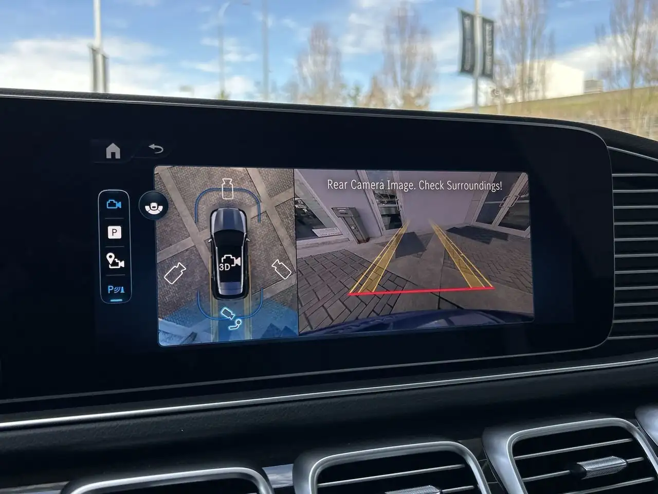 Mercedes-Benz GLE снимка Mercedes-Benz GLE