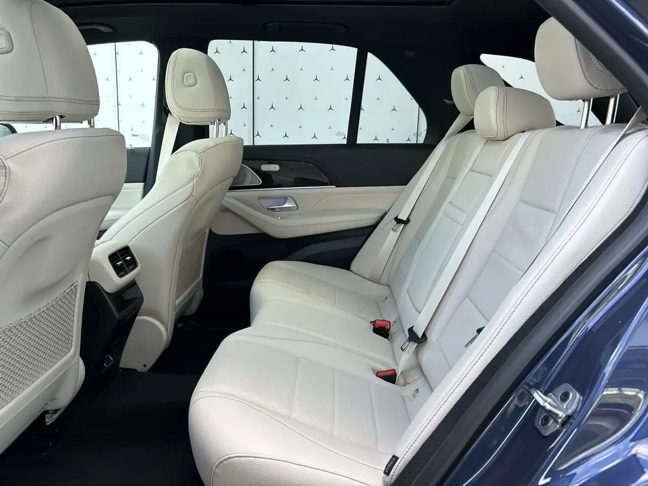 Mercedes-Benz GLE снимка Mercedes-Benz GLE