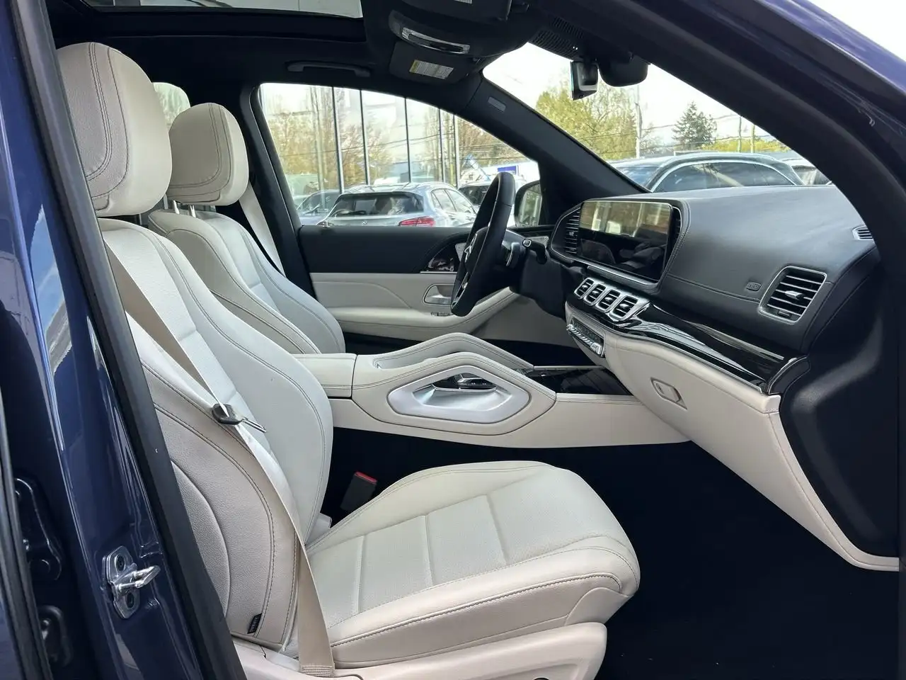 Mercedes-Benz GLE снимка Mercedes-Benz GLE