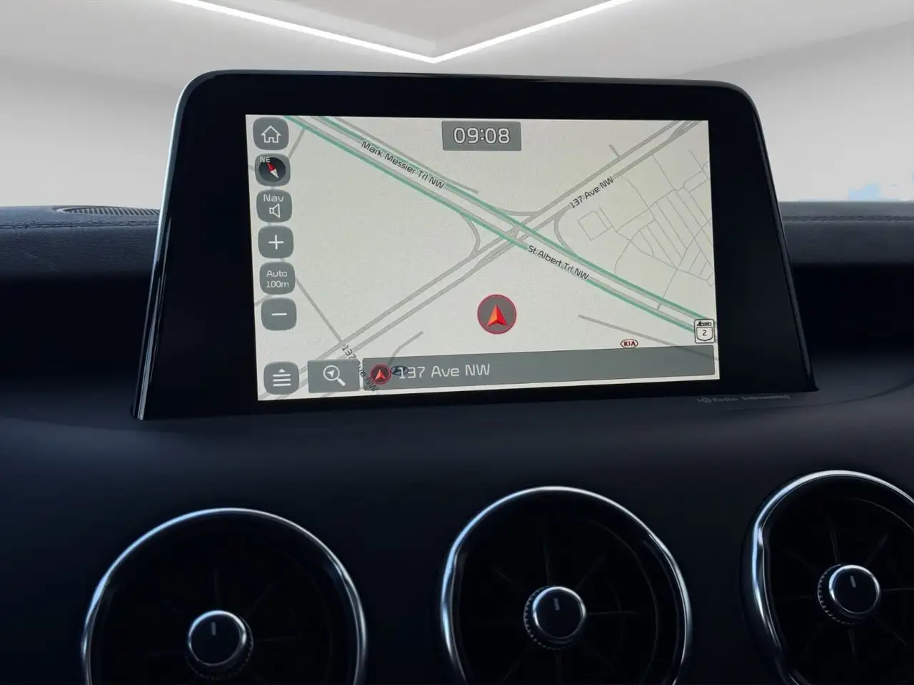 Kia Stinger photo Kia Stinger