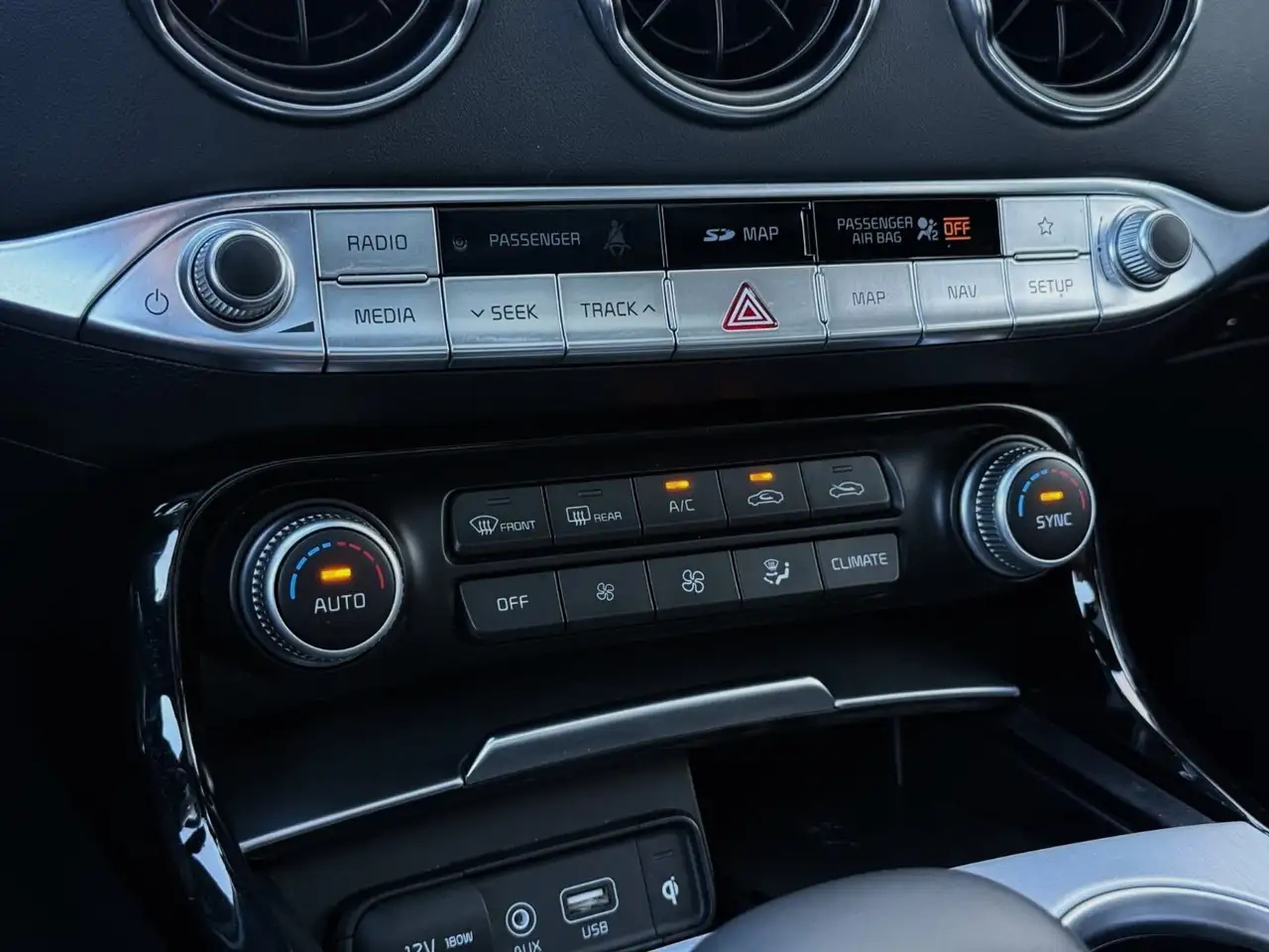 Kia Stinger photo Kia Stinger