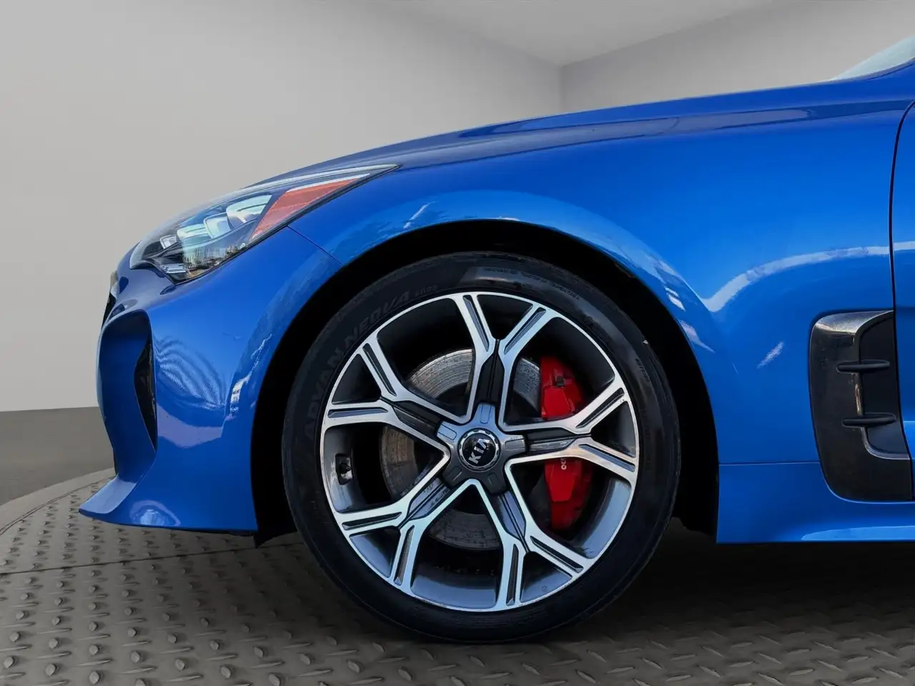 Kia Stinger photo Kia Stinger