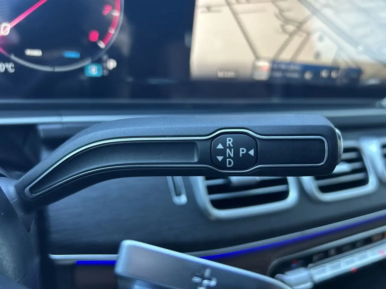 Mercedes-Benz GLE снимка Mercedes-Benz GLE