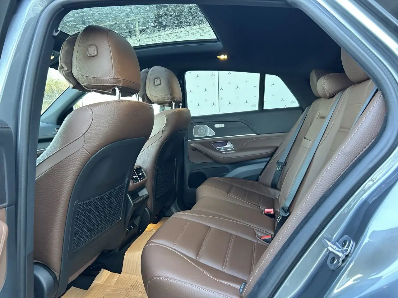 Mercedes-Benz GLE снимка Mercedes-Benz GLE
