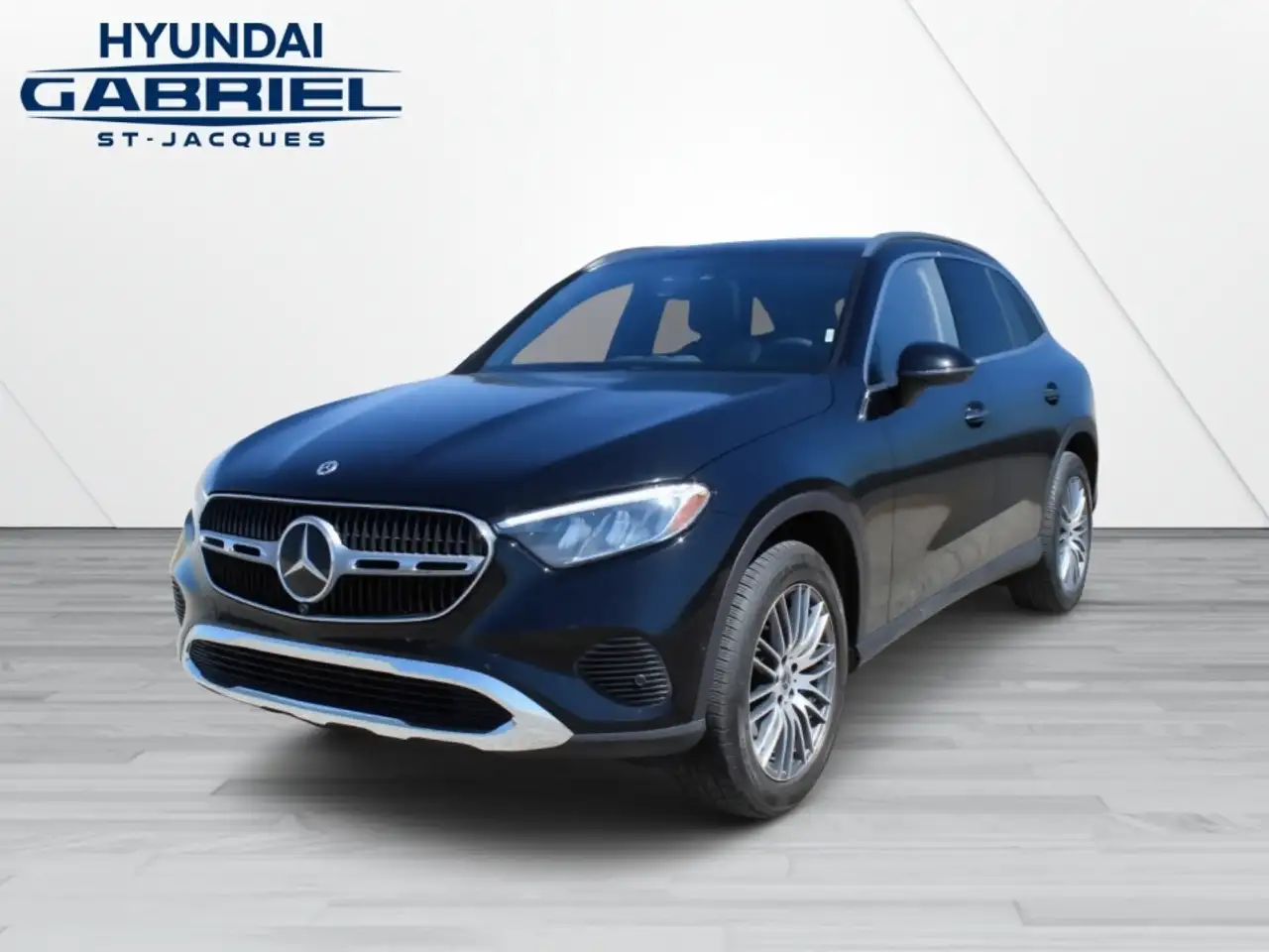 Mercedes-Benz GLC снимка Mercedes-Benz GLC
